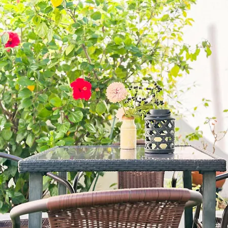 Peaceful 2-bedroom House With Garden At The Heart Of Benfica *